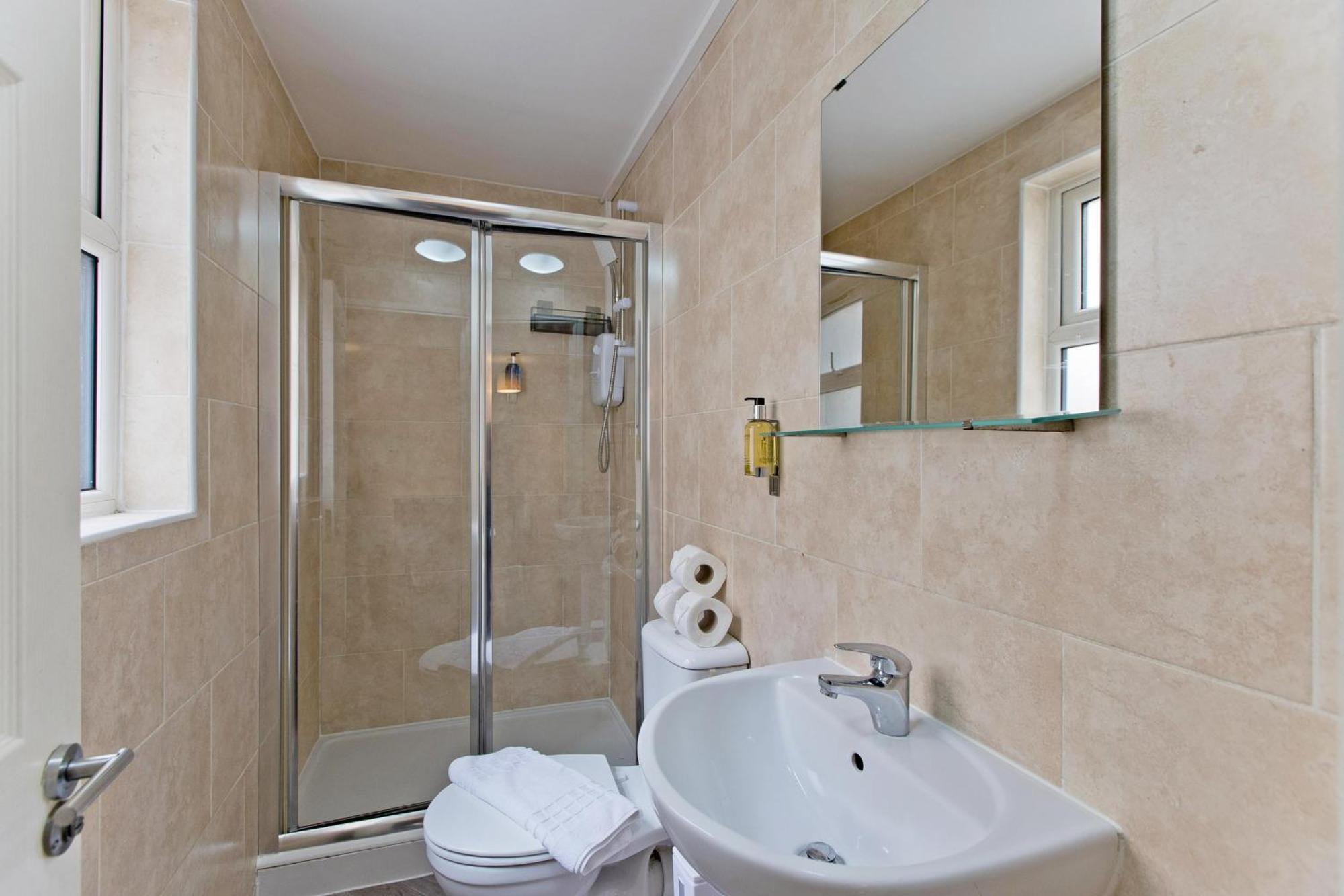 Imperial Corner House-Whitechapel Apartment Лондон Экстерьер фото