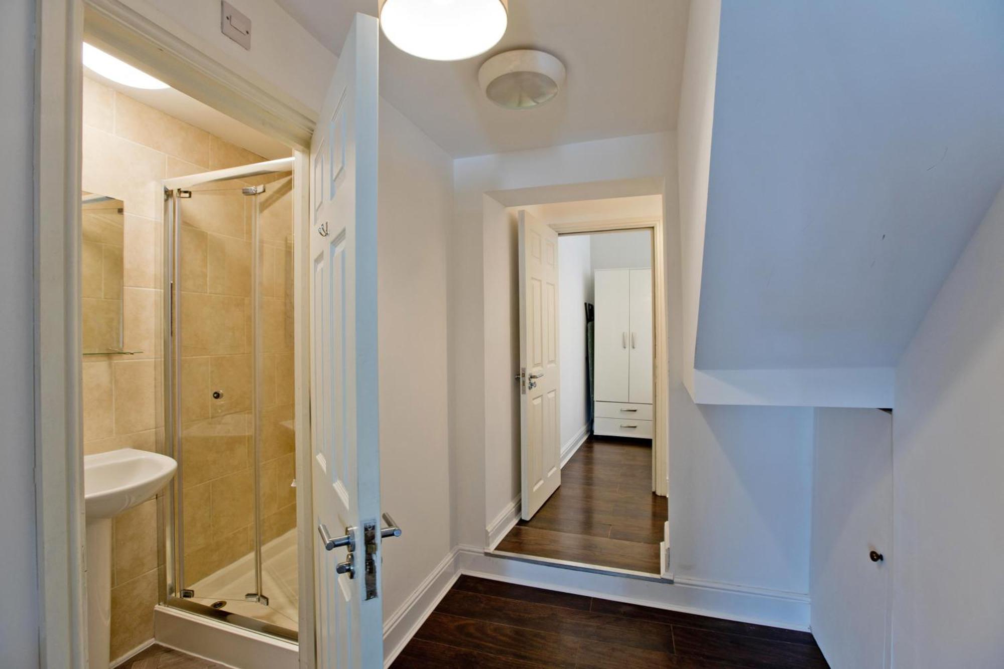 Imperial Corner House-Whitechapel Apartment Лондон Экстерьер фото