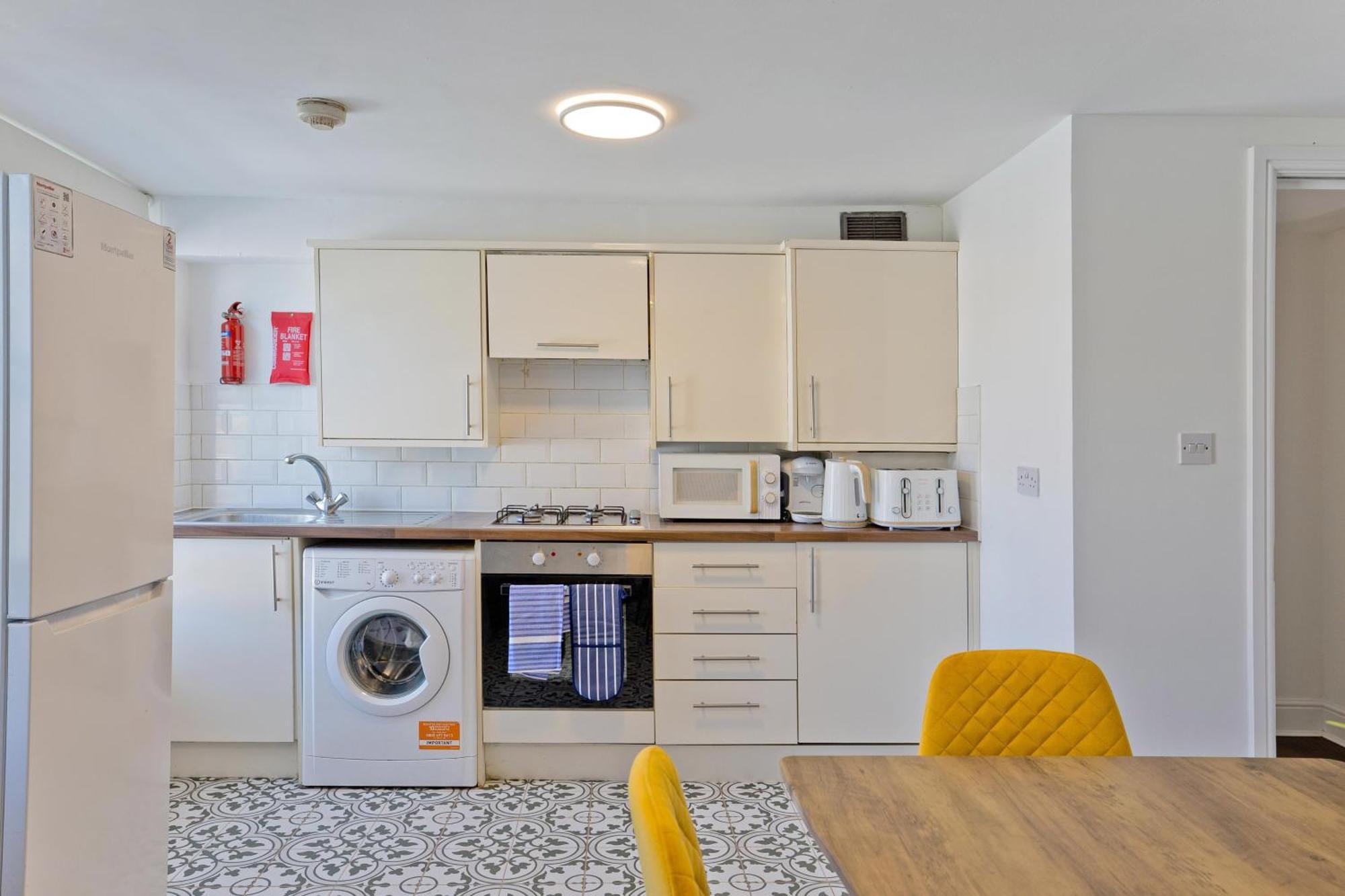Imperial Corner House-Whitechapel Apartment Лондон Экстерьер фото
